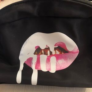 Kylie Jenner Makeup Bag